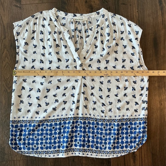 Roller Rabbit Women’s Oversized Sleeveless Top Blue and White Print Size L - Picture 7 of 8